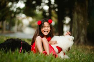 Training Tips for Families With Kids and Dogs in Des Moines
